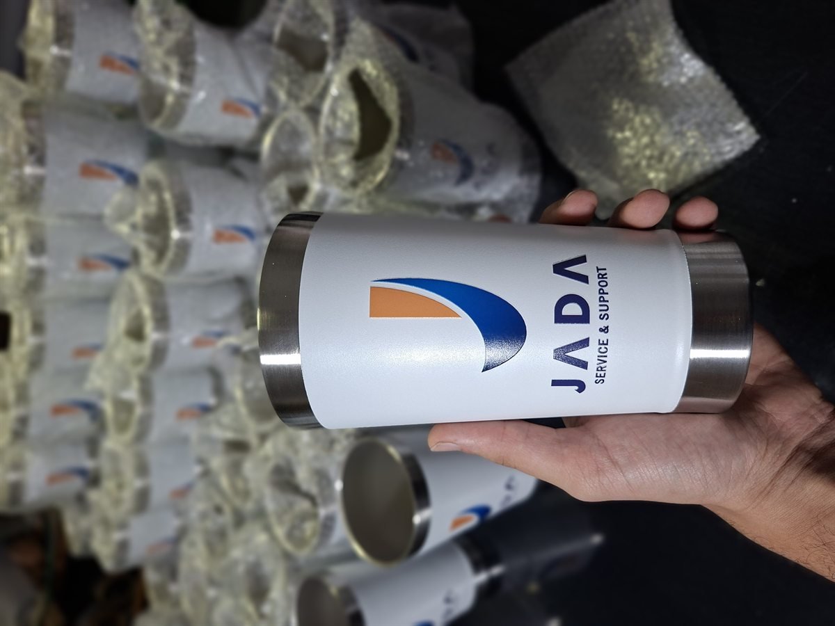 Copo térmico personalizado com logo de empresa em DTF UV